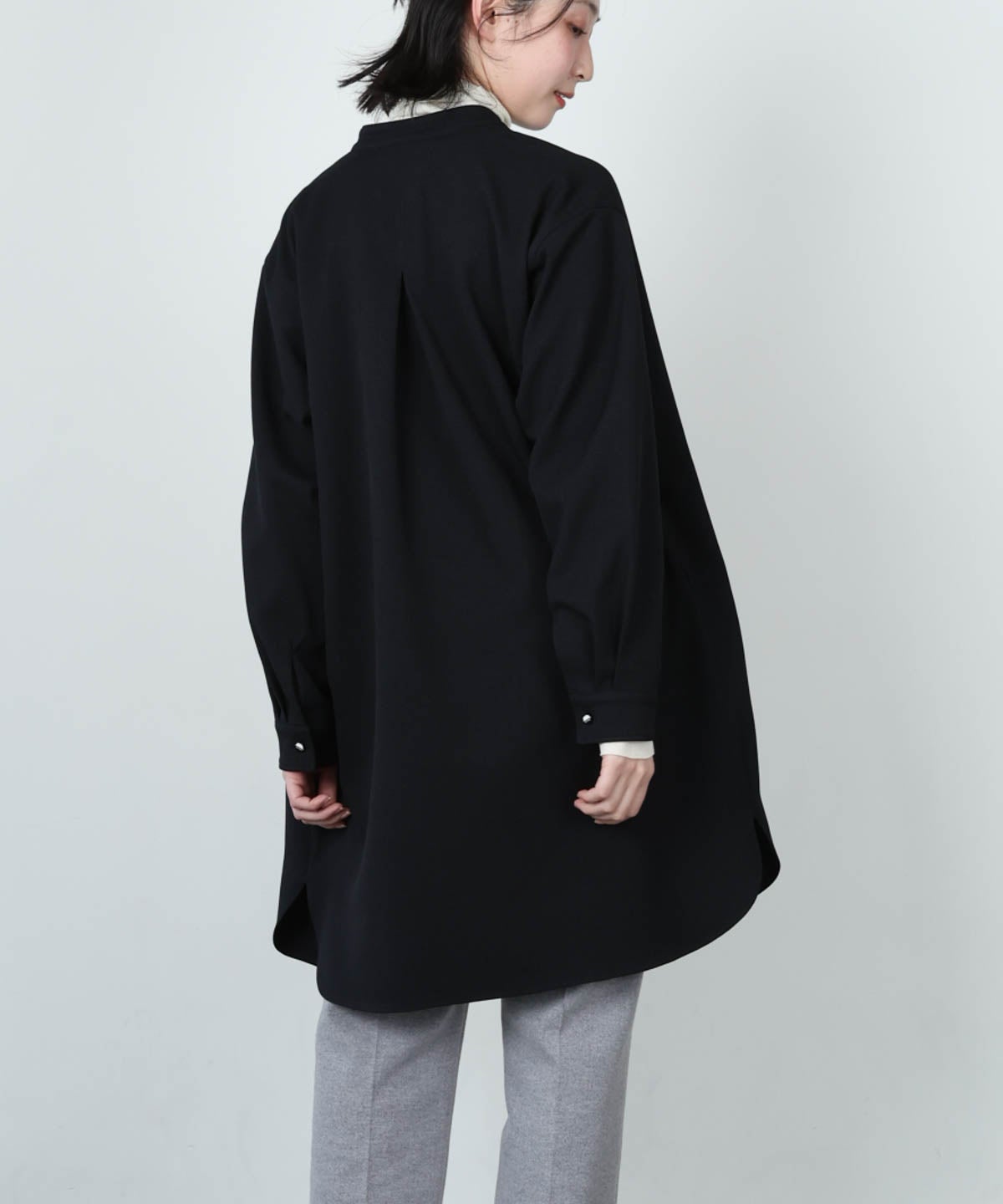 モデル着用画像(ネイビー)