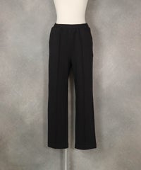裏起毛ピンタックスウェットパンツ（ブラック）フロント