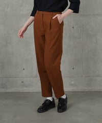モデル着用画像（ブラウン）