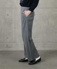 モデル着用画像（グレー）