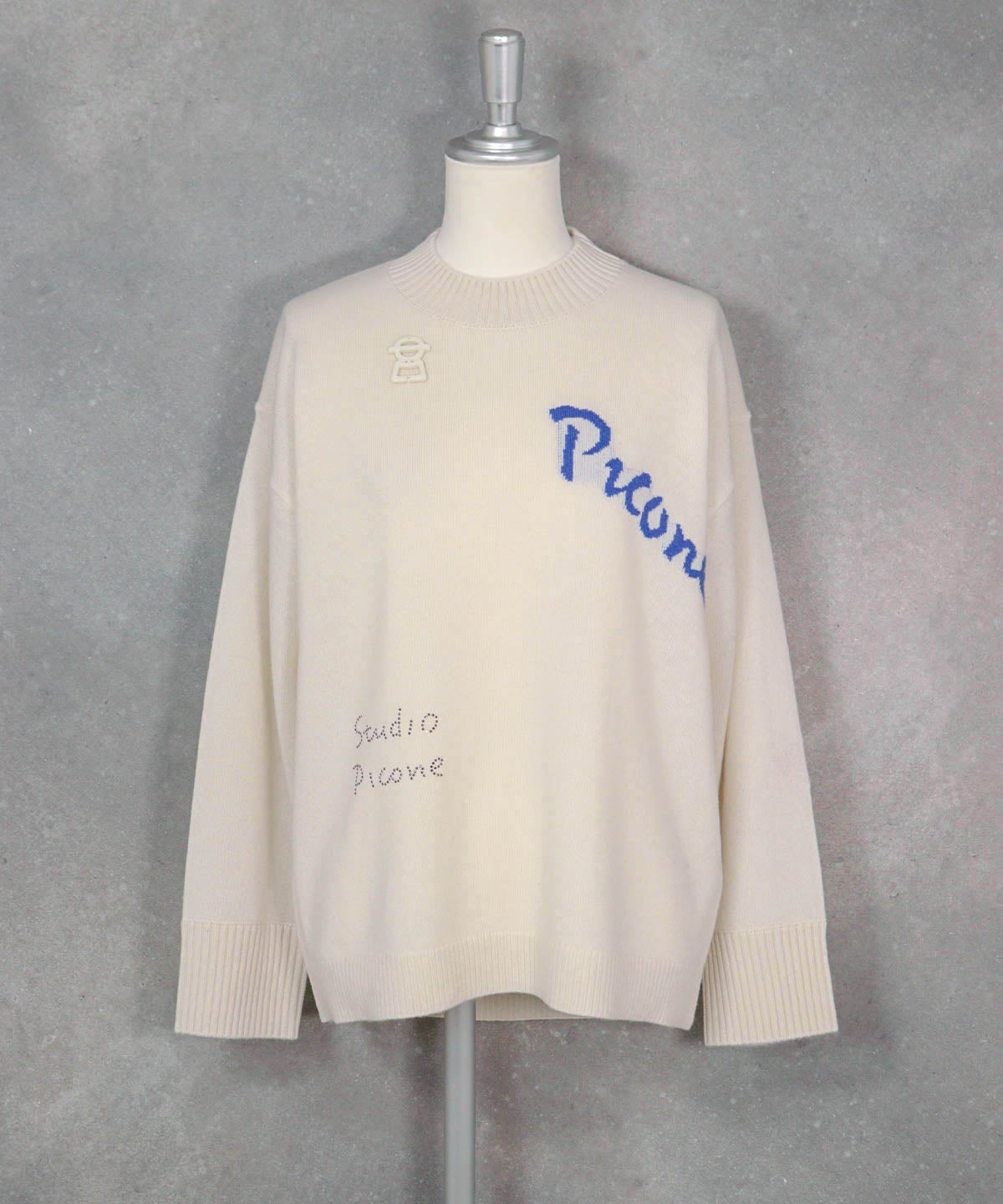 カシミヤ100％ロゴデザインニット（ホワイト）フロント