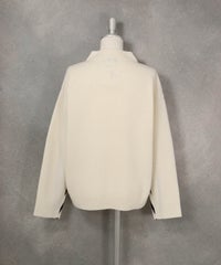 カシミヤ混ボーダーラインニット（ホワイト）バック