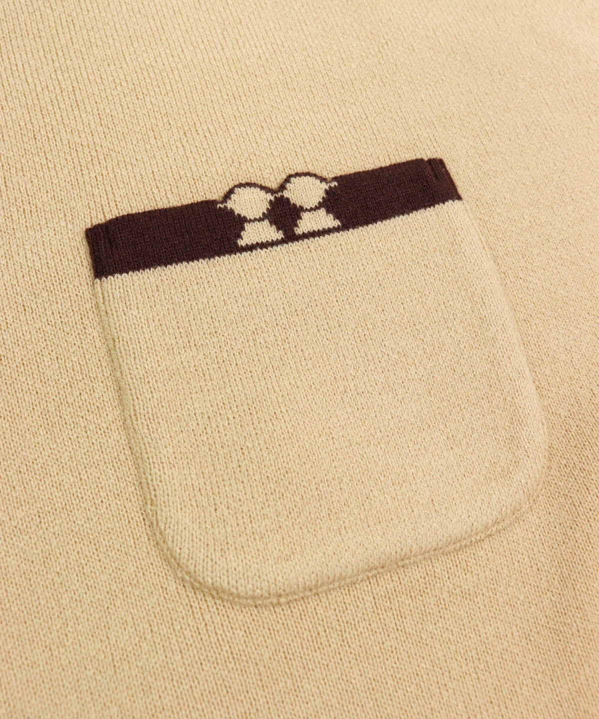 ポケット部分（ベージュ）