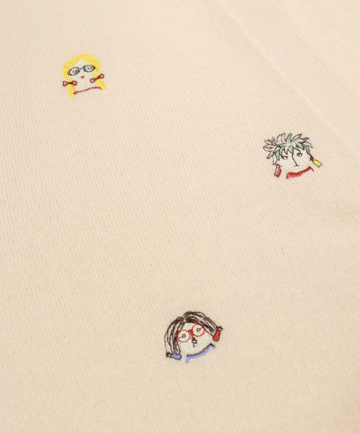 刺繡（ベージュ）