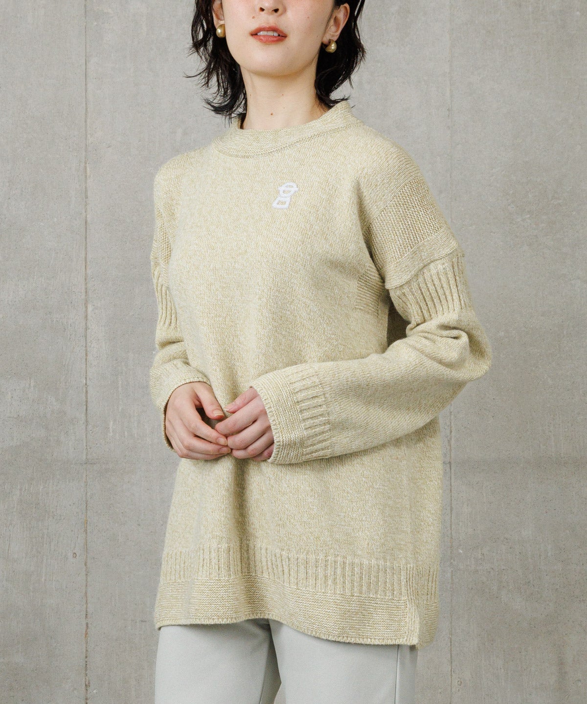モデル着用画像（ベージュ)