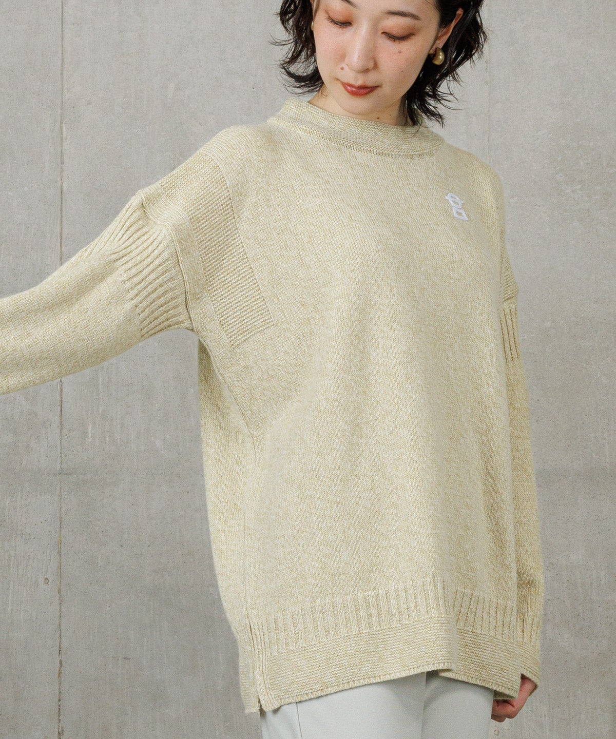 モデル着用画像（ライトイエロー)