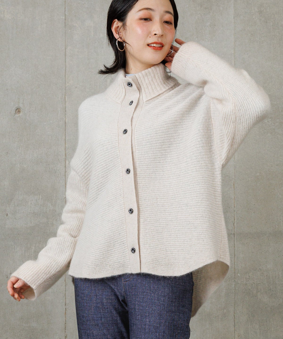 モデル着用画像(ベージュ)