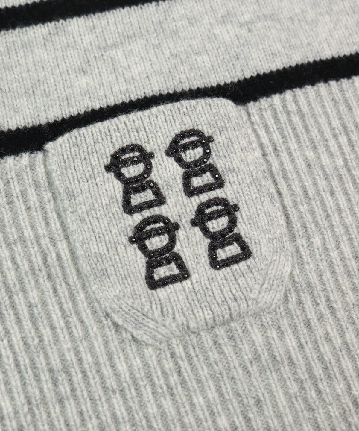 刺繡部分（ライトグレー）
