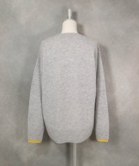 ウール100％ビーズ刺繍ニット（ライトグレー）後ろ