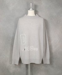 ウール混ロゴレタリングニット（ライトグレー）前