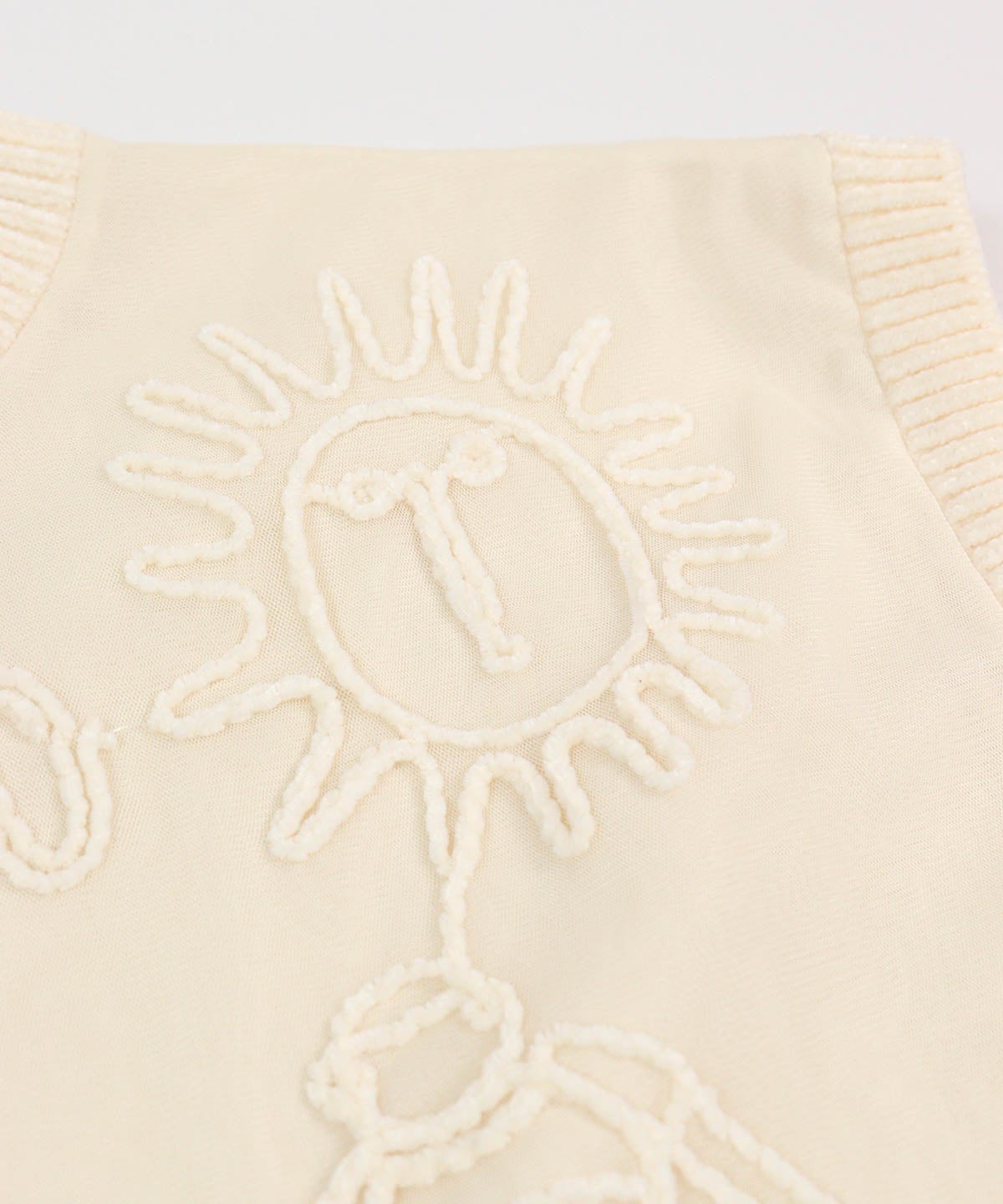刺繍アップ（ホワイト）