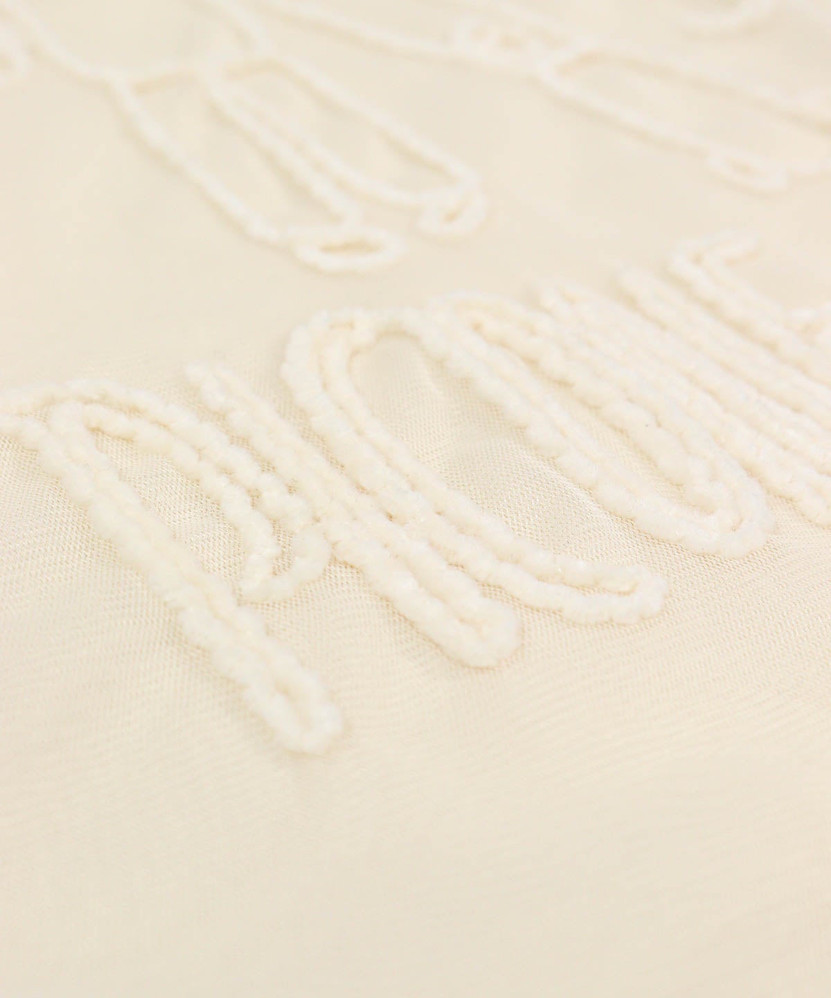 刺繍アップ（ホワイト）