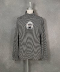 チュール刺繍発熱プルオーバー（ブラック×ホワイト）フロント