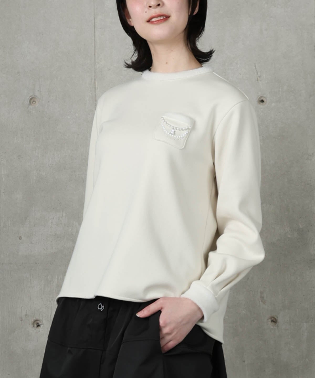 モデル着用画像(ホワイト)