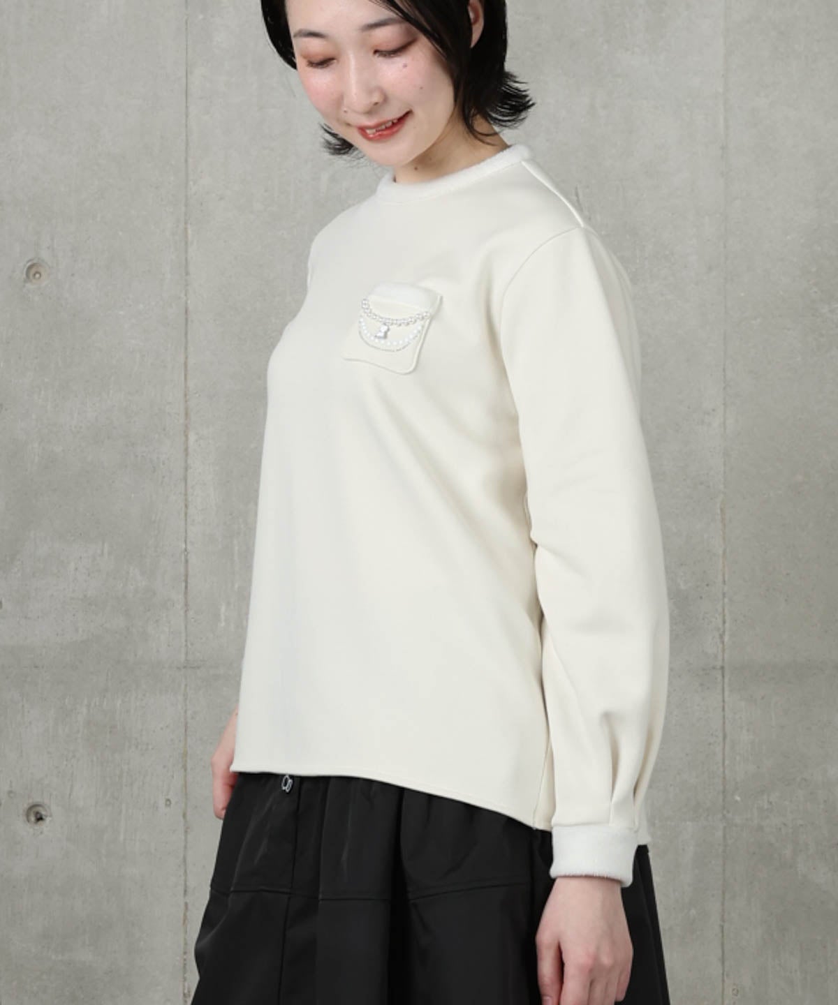 モデル着用画像(ホワイト)