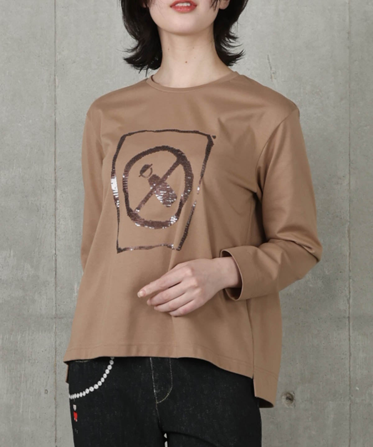 モデル着用画像（ベージュ）