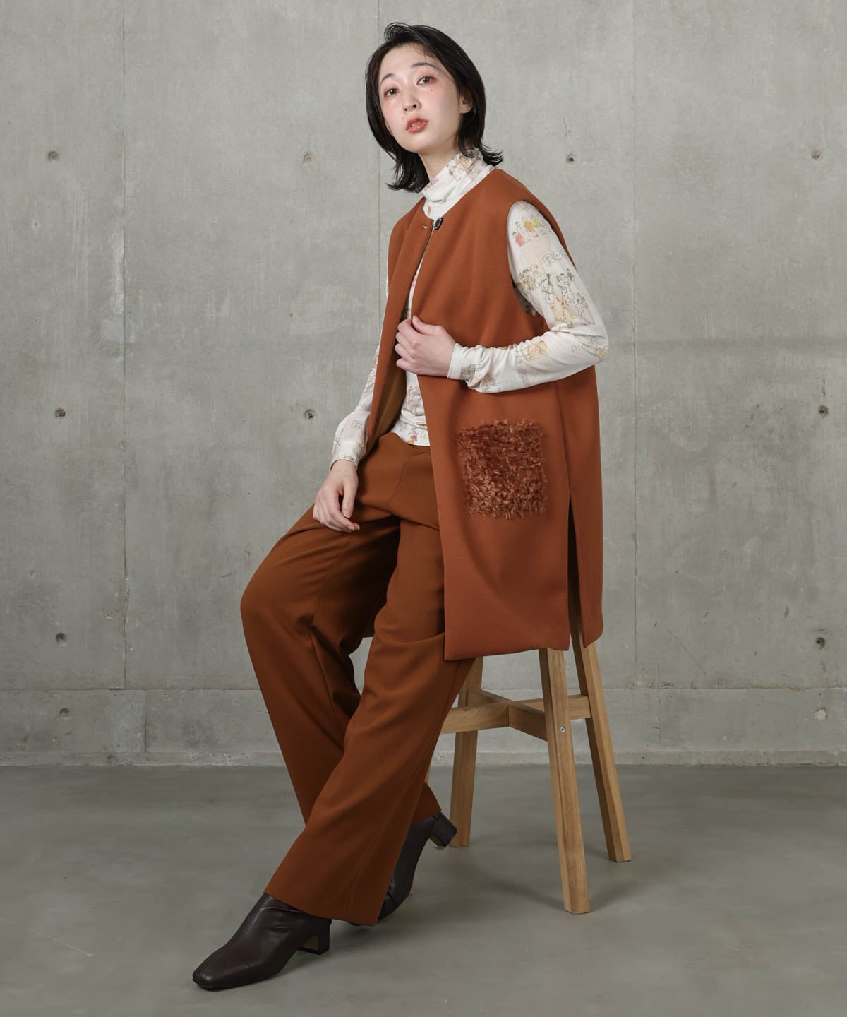 モデル着用画像（ベージュ）