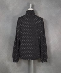 ピコドット柄冷感ハイネックプルオーバー（グレー）後ろ