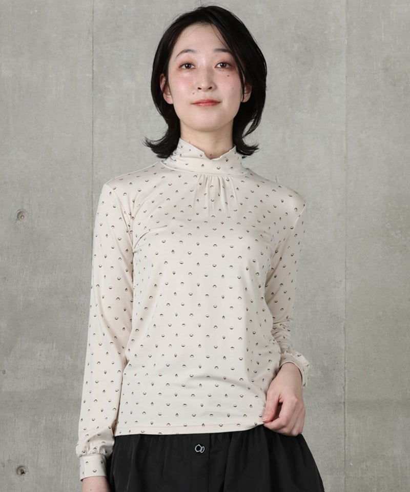 モデル着用画像（ベージュ）