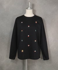 コットン100％カラフル刺繍プルオーバー（ブラック）前