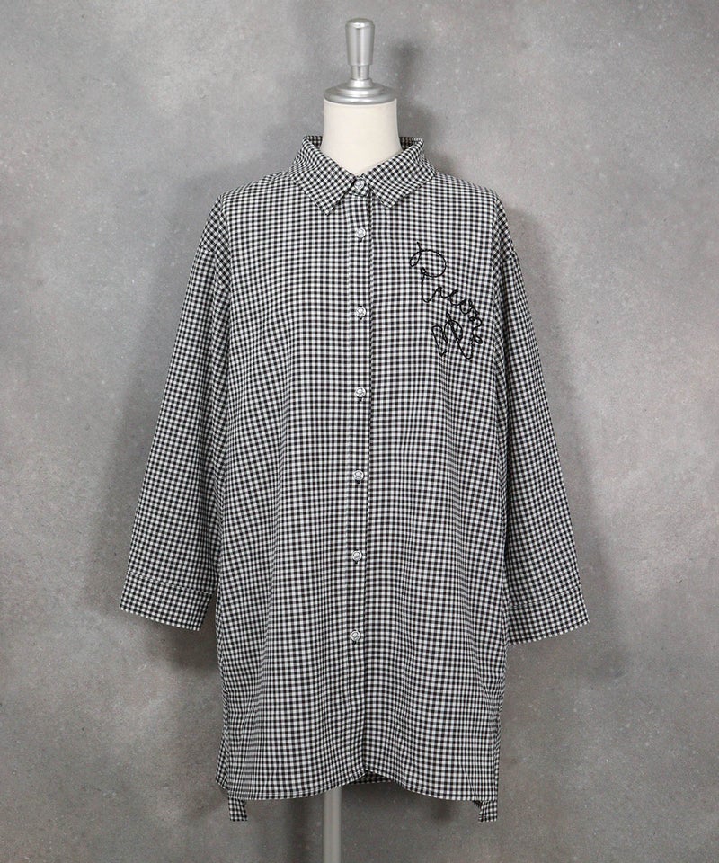 ギンガム柄七分袖刺繍ブラウス(ブラック）前