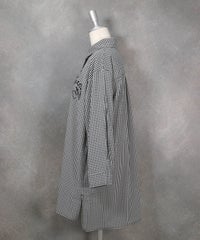 ギンガム柄七分袖刺繍ブラウス(ブラック）横